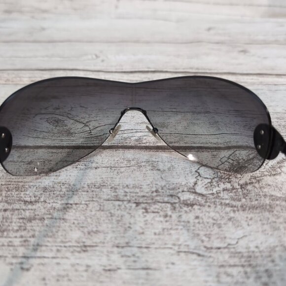 Versace MOD. 2113-B Black Shield Sunglasses 1009/11 – Women’s Oversized - Picture 4 of 14